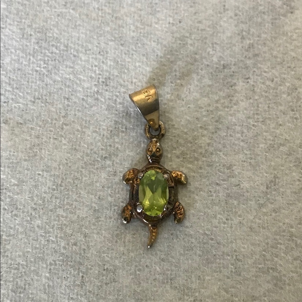 Necklace pendant